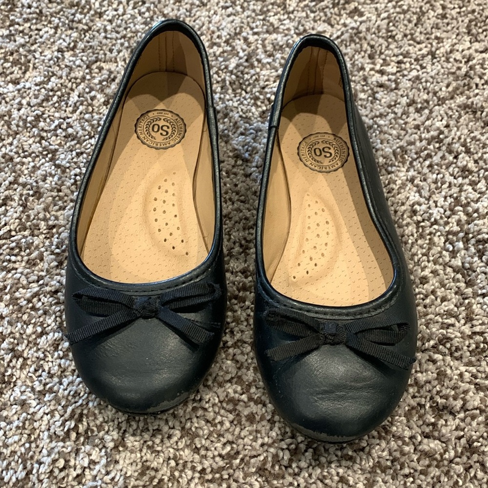 Black slip on shoes, sz 12